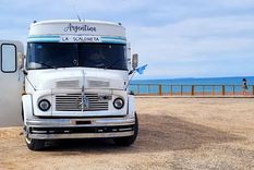 Las restricciones vehiculares rigen para vehículos de carga, pero no para los motorhome. En ese caso se trata de un camión adaptado con permiso de circulación Foto: Instagram @vamospormasv