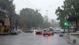 El Servicio Meteorológico Nacional (SMN) emitió  alertas por  tormentas y vientos para este sábado.