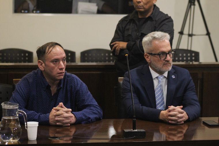 Quarñolo junto a su defensor, el abogado Fernando Peñaloza. Quarñolo junto a su defensor, el abogado Fernando Peñaloza. 