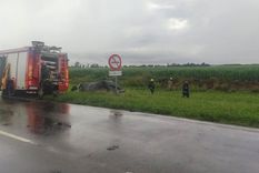 El accidente se produjo en la Ruta Provincial 4 de Córdoba. Foto: NA El accidente se produjo en la Ruta Provincial 4 de Córdoba. Foto: NA