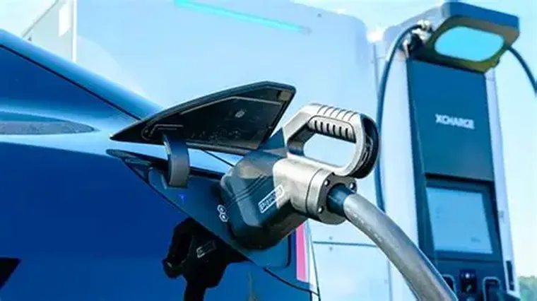 el mercado argentino de autos eléctricos podría alcanzar los USD 130.000 millones en 2033, con un crecimiento anual cercano al 30% a partir de 2025. el mercado argentino de autos eléctricos podría alcanzar los USD 130.000 millones en 2033, con un crecimiento anual cercano al 30% a partir de 2025.
