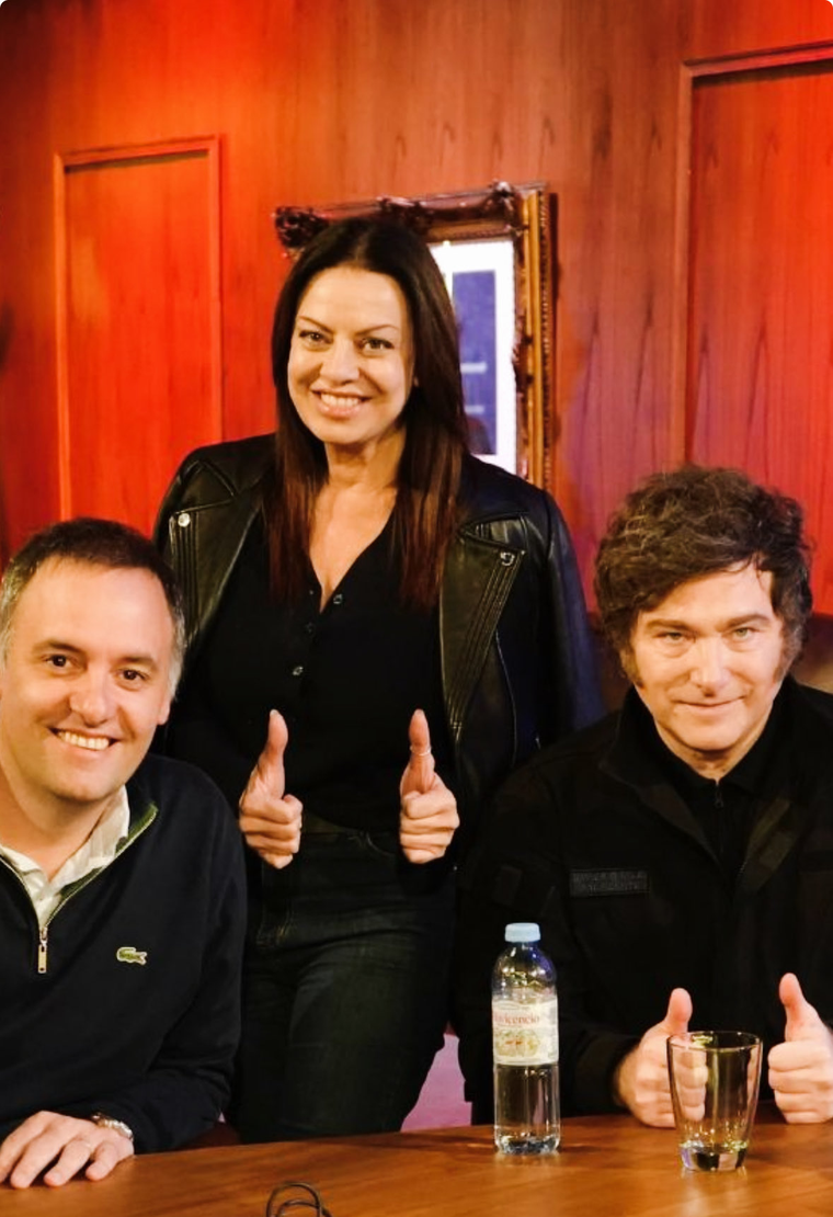 La foto que compartió Sandra Pettovello junto a Manuel Adorni y Javier Milei. La foto que compartió Sandra Pettovello junto a Manuel Adorni y Javier Milei.