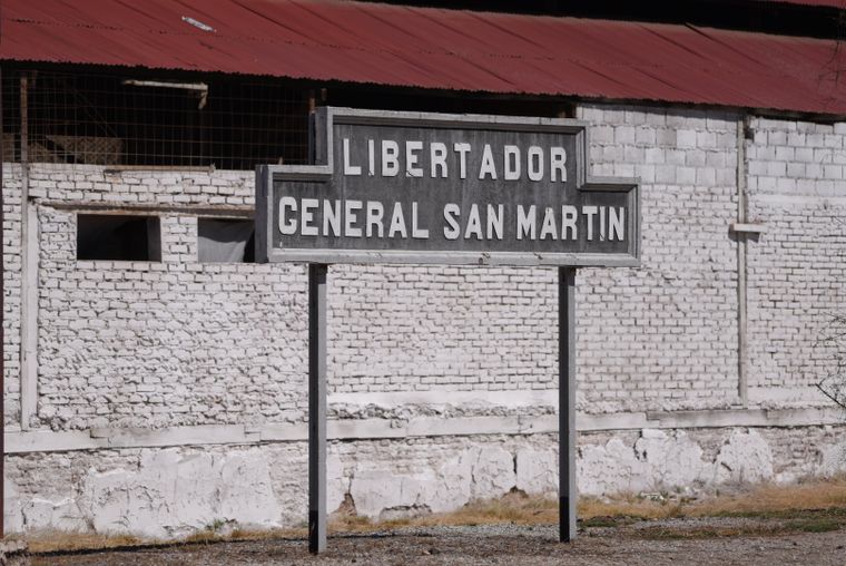 Tren de Cercanías del Este Tren de Cercanías del Este