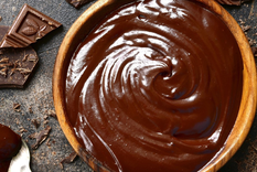 Receta irresistible de ganache de chocolate al estilo profesional.