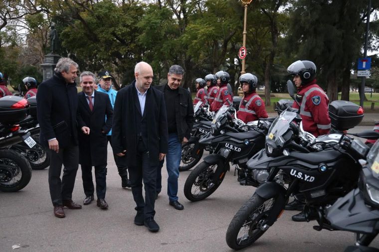 Horacio Rodríguez Larreta y Jorge Macri entregaron hoy motos a la Policía de la Ciudad. Silencio sobre las medidas de Sergio Massa.