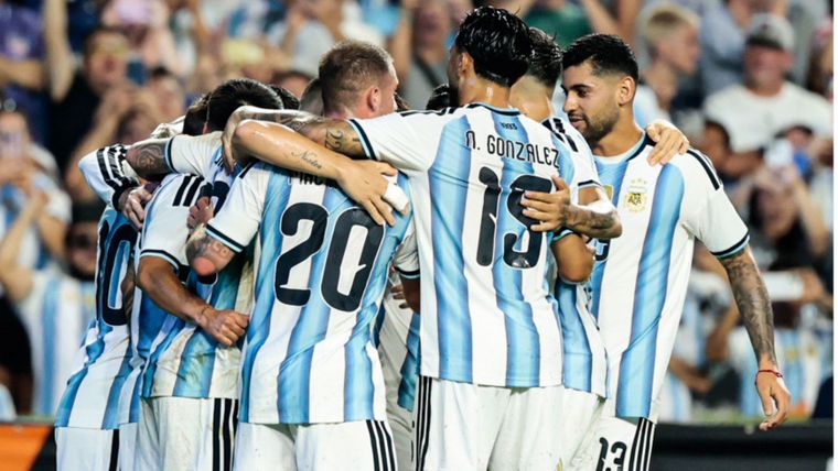 Argentina aparece entre los grandes candidatos a pelear por el título. Argentina aparece entre los grandes candidatos a pelear por el título. 