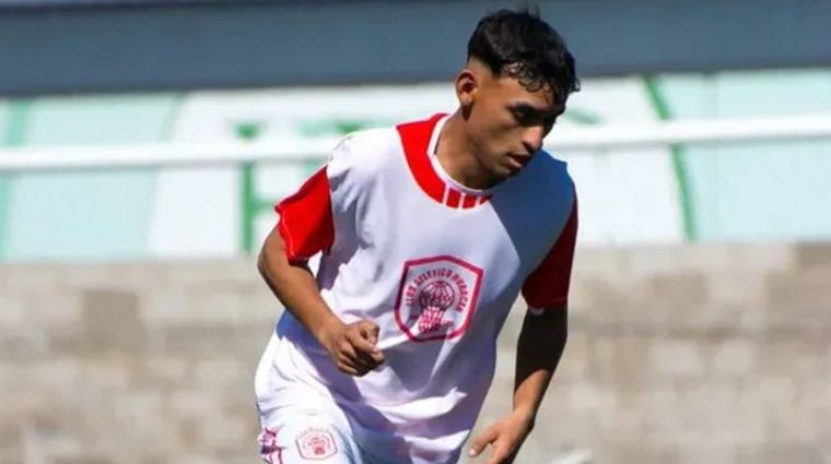 Lautaro Sosa, hermano de Misael, jugaba en Huracán de San Luis