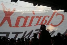 para la oposicion, la adecuacion de oficio de clarin es inaceptable