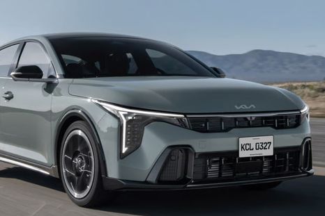 Kia K4 en Argentina: lanzamiento, versiones y precios del nuevo sedán fastback Kia K4 en Argentina: lanzamiento, versiones y precios del nuevo sedán fastback