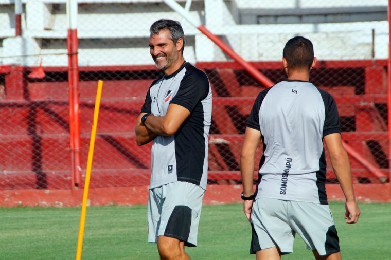 Juan Manuel Sara realizará un par de variantes para jugar ante Almagro. Foto: Prensa Deportivo Maipú