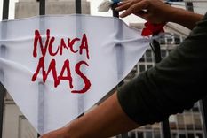 Los organismos de DD.HH. estiman que unas 30.000 personas fueron asesinadas por la dictadura, pero aún buscan los archivos de esa época. Foto: GETTY IMAGES