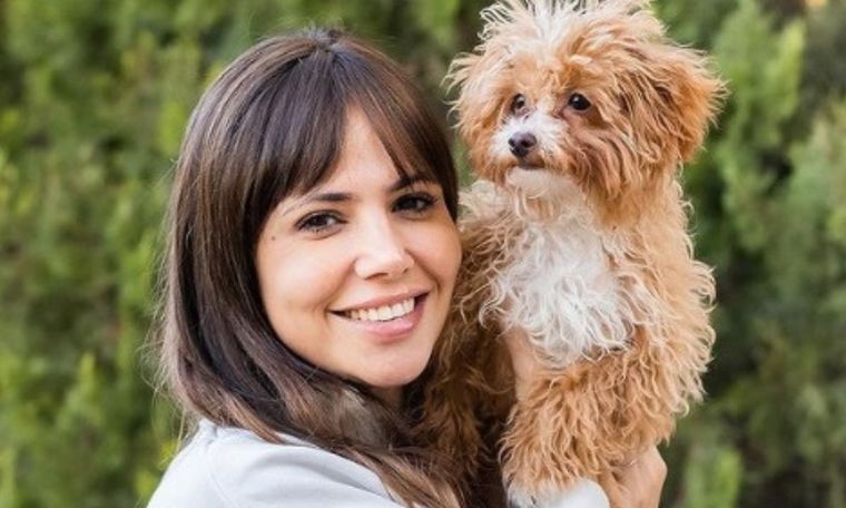 Una foto de Caramelo generó repudió contra Romina Uhrig de Gran Hermano En las últimas horas se viralizó una foto del perrito que adoptó la ex participante del reality Foto: @romina_uhrig