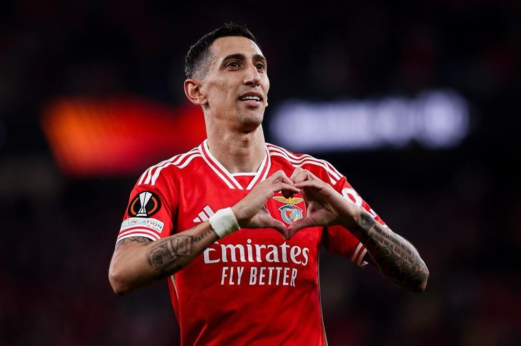 Di María fue clave en la goleada del Benfica. Foto: @angeldimariajm