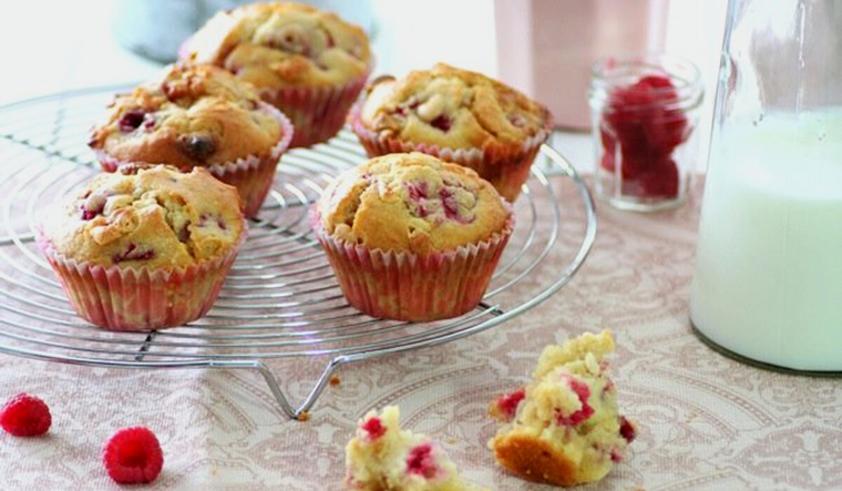 ¡Cuántos quisiéramos que nos invites a comer estos deliciosos y caseros muffins!