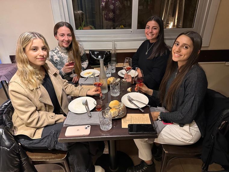 No te pierdas las fotos de Sociales, al final de la nota. Foto: MDZ