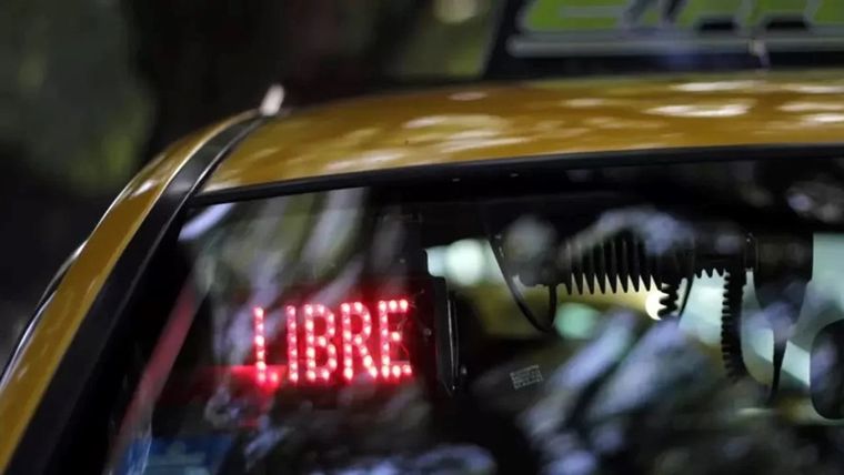 Un taxista está grave tras haber sido baleado en la ciudad de Rosario Foto: Noticias Argentinas