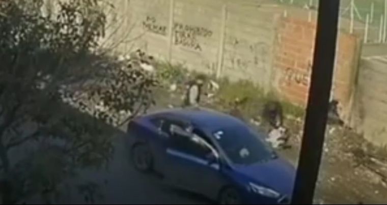 Crece la preocupación en el conurbano bonaerense por la guerra entre bandas narcos, que ejecutan rivales a plena luz del día.