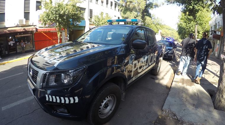 Policía de Mendoza. Foto: ALF PONCE MERCADO / MDZ (Imagen Ilustrativa)