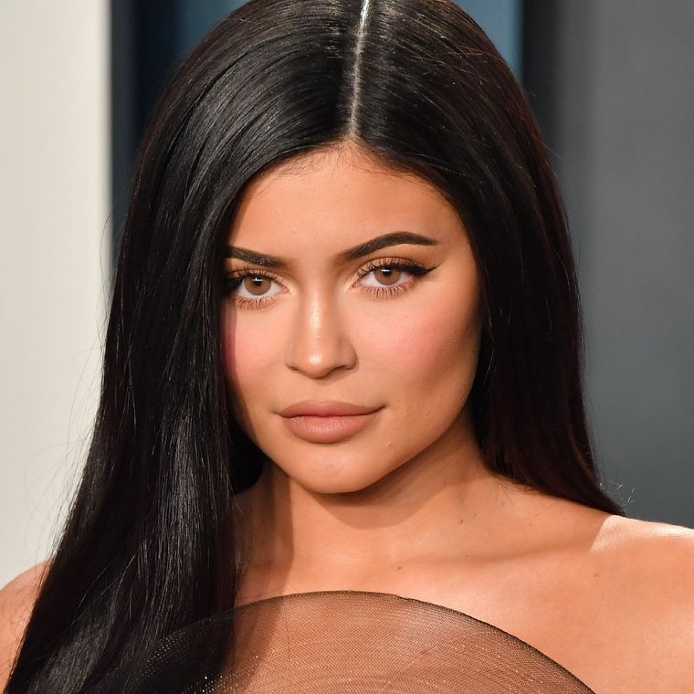 Kylie Jenner presume sus curvas en el gimnasio y desata miles de suspiros Kylie Jenner Foto: https://www.eonline.com/mx/news/1356318/kylie-jenner-responde-tras-ser-acusada-de-publicar-fotos-de-sus-hijos-para-encubrir-a-balenciaga