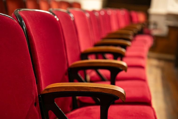 Reparan las butacas del Independencia que se mostraban deterioradas hace años Foto: Gobierno