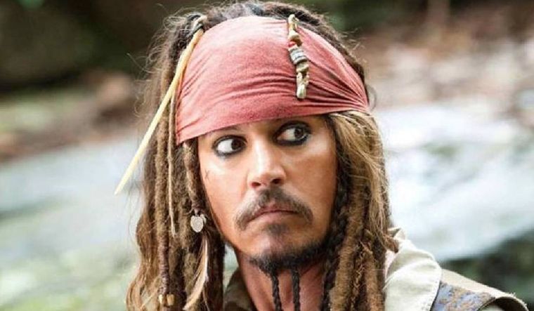 Fanáticos sueñan con Johnny Depp vestido nuevamente como Jack Sparrow.