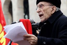 dolor en italia: murio don gallo, el cura guerrillero