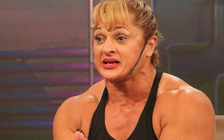 La Locomotora Oliveras apuntó fuertemente en contra de la diputada provincial de Santa Fe.