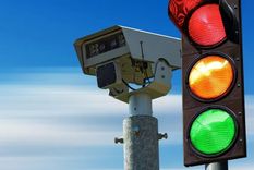 Las cámaras y radares para controlar el tráfico vienen siendo blanco de ataques por parte de un sujeto que se hace llamar Fleximan. Foto: GETTY IMAGES