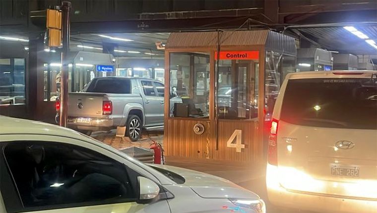 Las demoras en la aduana chilena podrían acortarse con la implementación del nuevo sistema de trámites digitales. Foto: @VALLEOVA