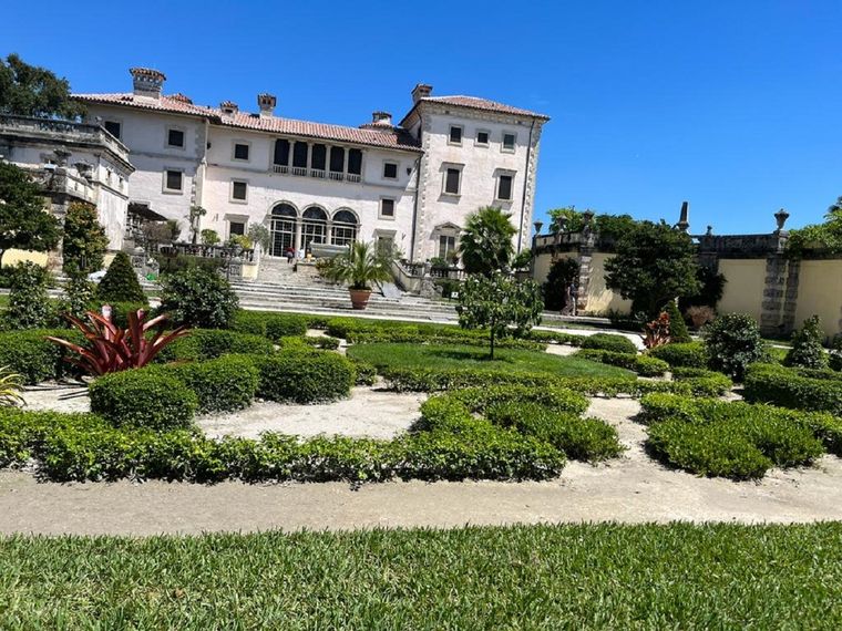 Vizcaya Gardens & Museum se ubica en Coconut Grove, Miami