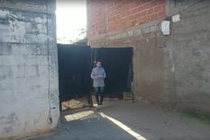 Paolo Ruarte realizando el reclamo en la puerta de su casa. Foto: Captura de pantalla.