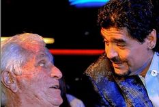 la emotiva despedida de maradona a amadeo carrizo