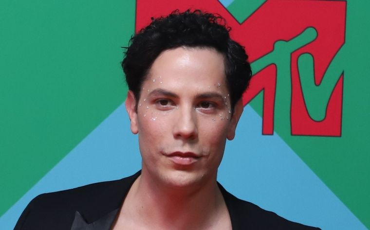 Foto: https://www.milenio.com/espectaculos/famosos/padres-christian-chavez-echaron-casa-confesar-gay