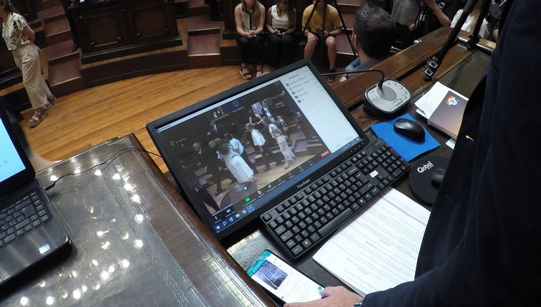 Tablero de sesiones de la Legislatura Foto: ALF PONCE MERCADO / MDZ