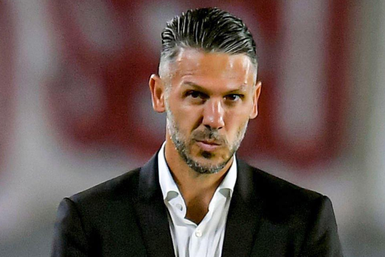 Martín Demichelis busca refuerzos para River. Foto: Télam