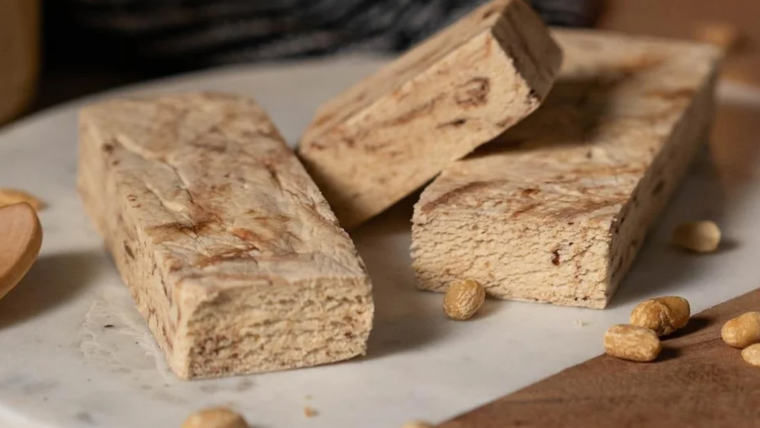 Dulce bien nuestro: receta de mantecol casero argentino.