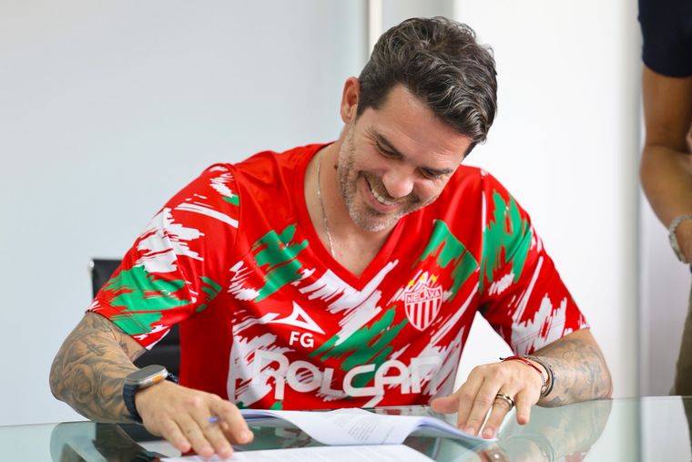 Fernando Gago había asumido en Necaxa en julio. Fernando Gago había asumido en Necaxa en julio.