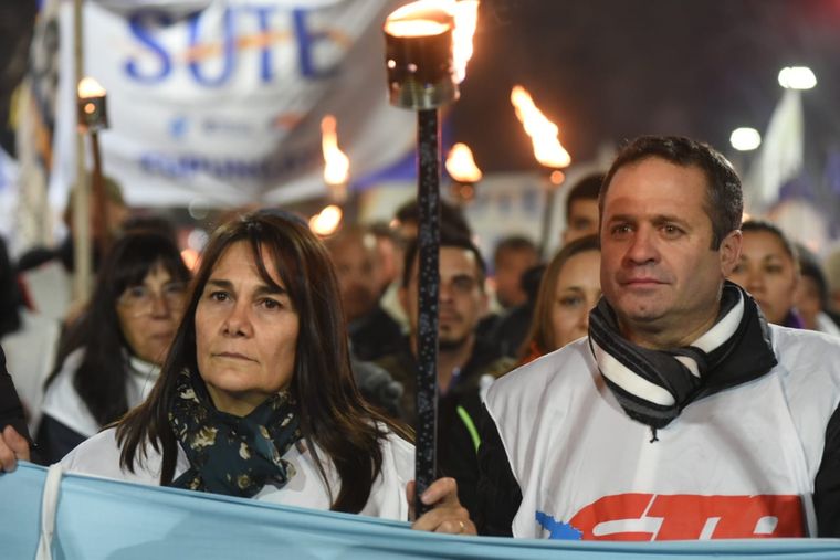 Carina Sedano y Gustavo Correa. Foto: Maximiliano Ríos/MDZ