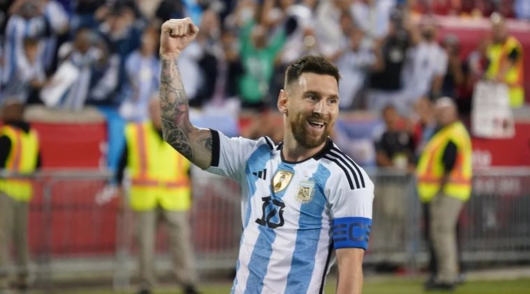 Una supercomputadora predijo que Messi levantará la Copa del Mundo en Qatar 2022.