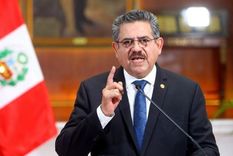 Renuncia Manuel Merino, el hombre que duró menos de una semana como presidente de Perú