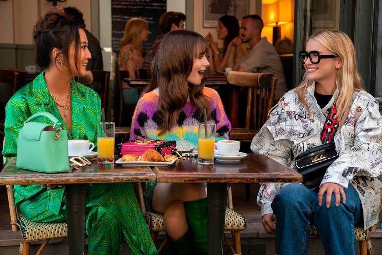 Emily in Paris: Los usuarios encuentran un error en la nueva temporada Tercera temporada de Emily in Paris. Foto: Netflix
