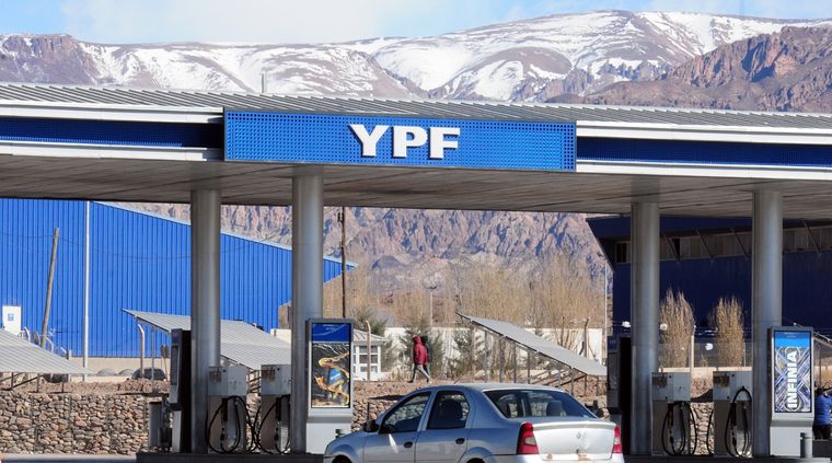 Descuento en YPF: cómo funciona el nuevo esquema de precios por franja horaria y autodespacho