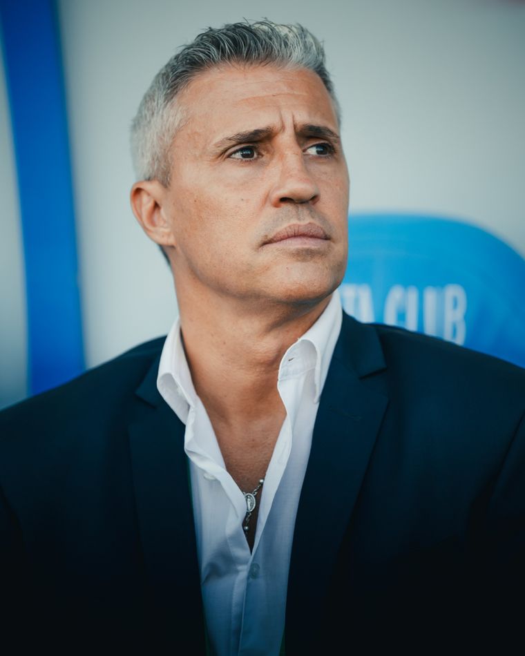 Crespo podría volver a dirigir en el fútbol sudamericano. Foto: @alainfcae