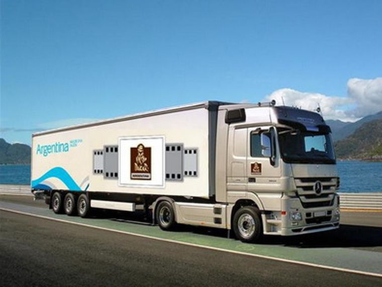 Una caravana de vehículos va a recorrer las provincias por donde pasó la competencia.