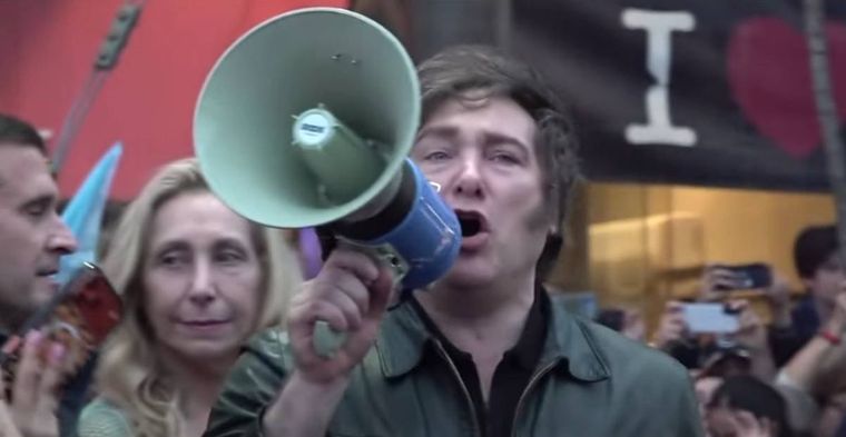 Javier Milei habló frente a la militancia en Tucumán. Captura: A24