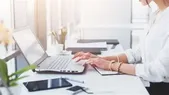 Las pequeñas y medianas empresas están pensando en reducir personal ante un escenario en que la oferta no cubre las demandas de empleo de las compañías.&nbsp; 