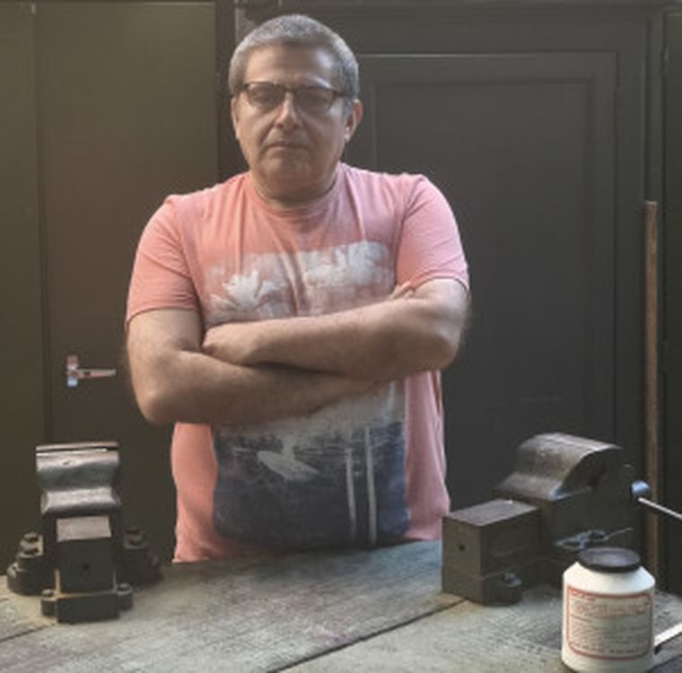 Miguel Alejandro Rodríguez, profesor de Educación Técnica en la ET N° 3 María Sánchez de Thompson en Ciudad de Buenos Aires.