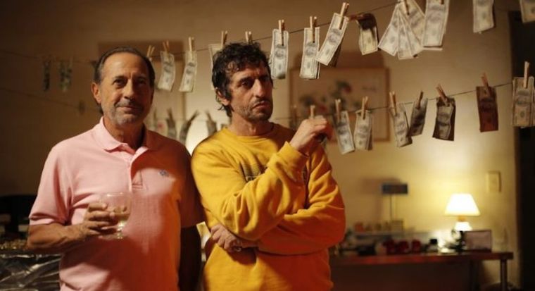 Guillermo Francella y Diego Peretti en El robo del siglo