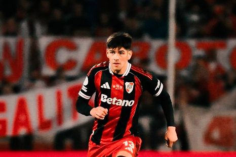 El ex River apuntó a una jugada clave que tuvo como protagonista a Lautaro Rivero y marcó errores en la dura derrota ante Tigre. El ex River apuntó a una jugada clave que tuvo como protagonista a Lautaro Rivero y marcó errores en la dura derrota ante Tigre.