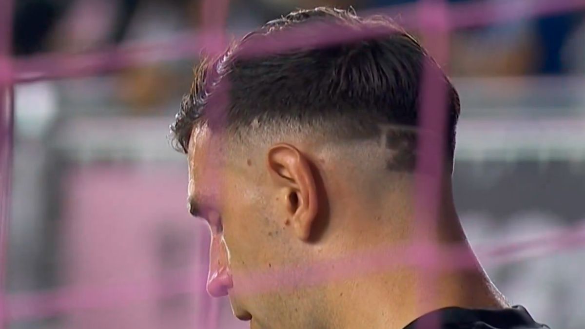 Ya es costumbre: el nuevo look que estrenó el Dibu Martínez ante Puerto Rico